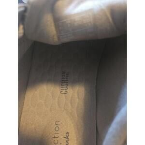 Clarks Collection Snakeskin Print Cushion Feel Sneakers Size 7